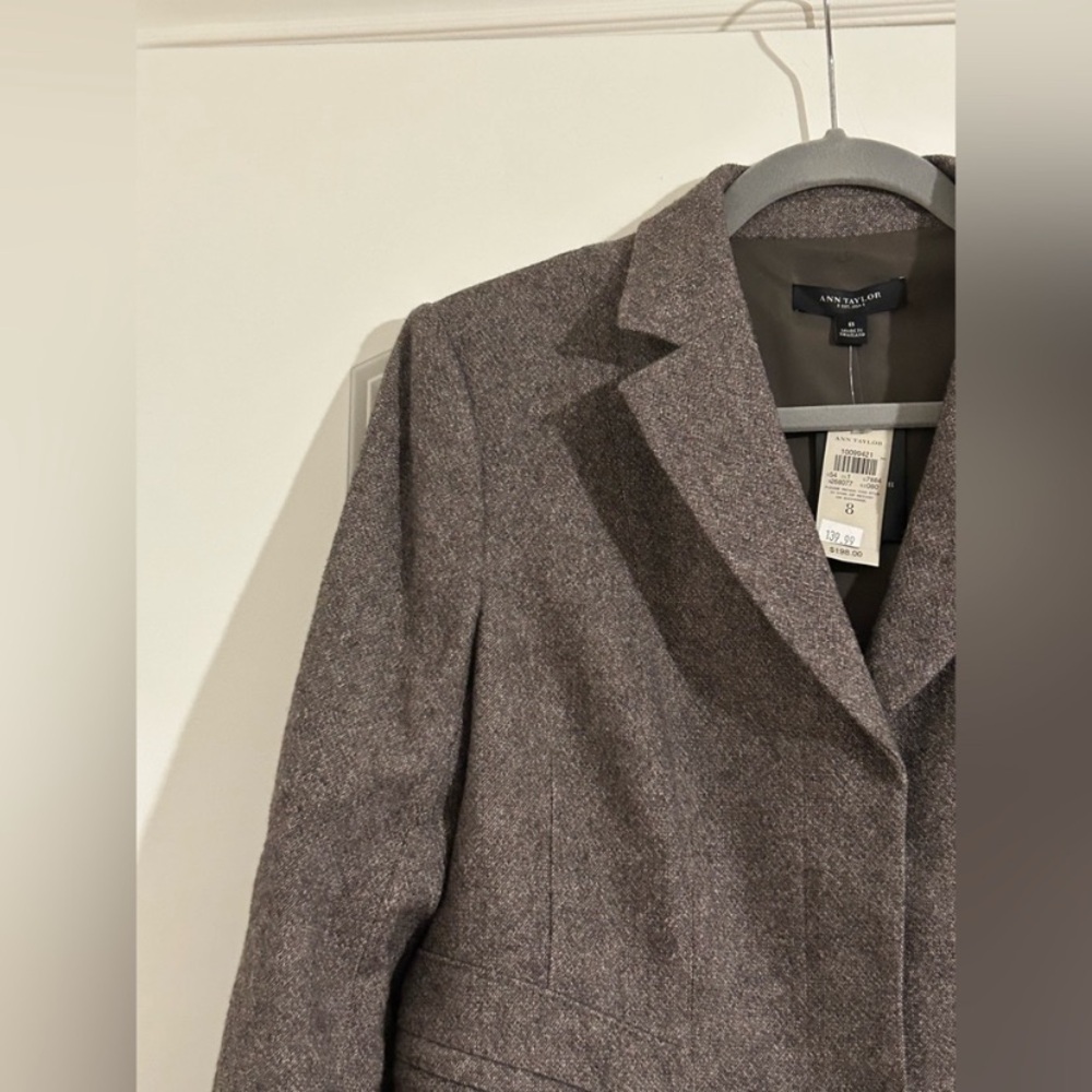 NWT Ann Taylor Textured Brown Blazer Wool Rayon Blend
Button Front Blazer Sz 8 - Picture 7 of 12